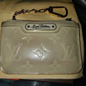 Louis Vuitton Vernis Key Pouch Beige